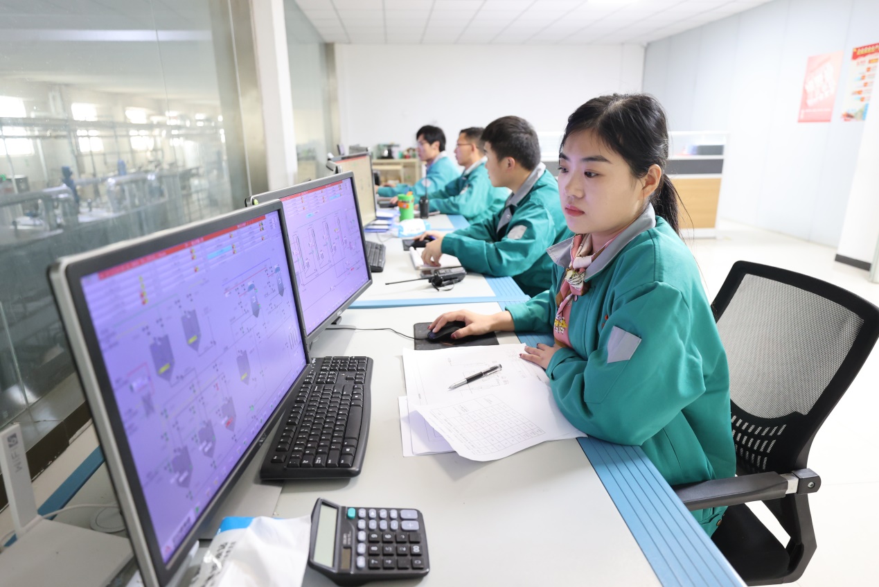 蕭縣民營經(jīng)濟(jì)增速領(lǐng)跑全省的密碼 以計(jì)算機(jī)技術(shù)開發(fā)為引擎，驅(qū)動(dòng)產(chǎn)業(yè)創(chuàng)新升級(jí)